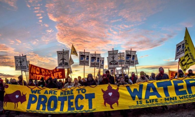 Trump Dakota proteste (honorearth.org)