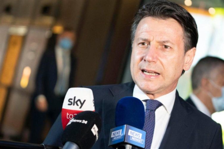 Giuseppe Conte sondaggio premier