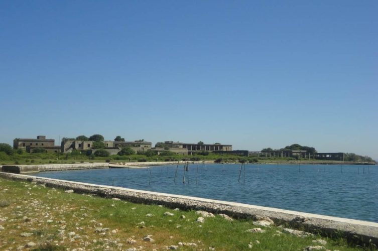 Idroscalo abbandonato