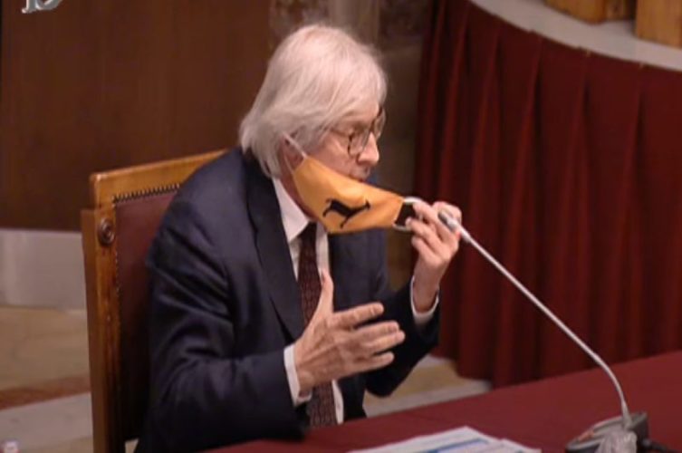 Vittorio Sgarbi mascherina multa