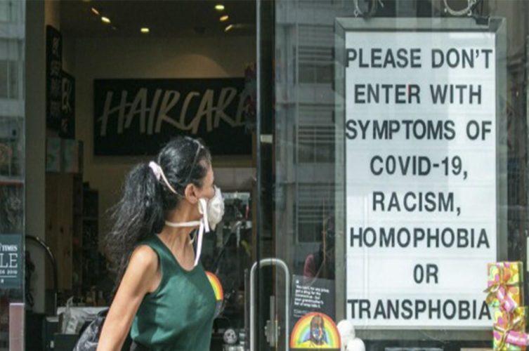 Cartello fuori dal negozio Lush