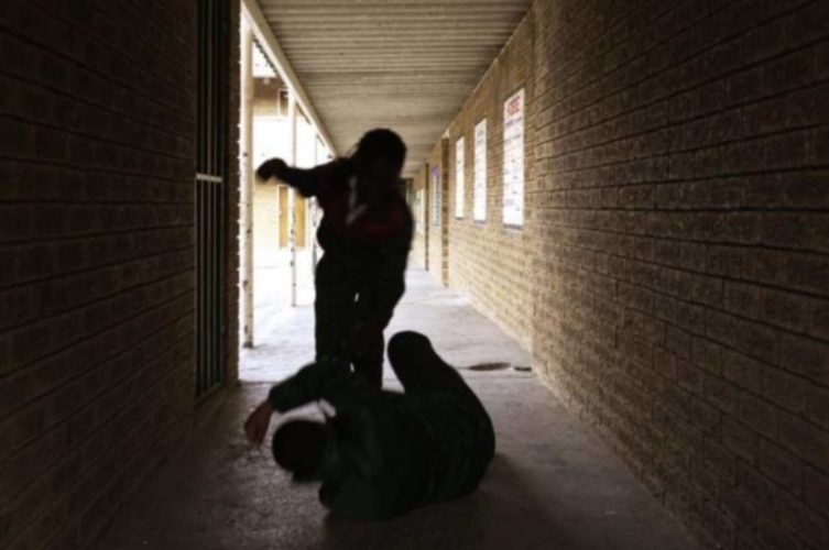 Brescia aggredito giacca