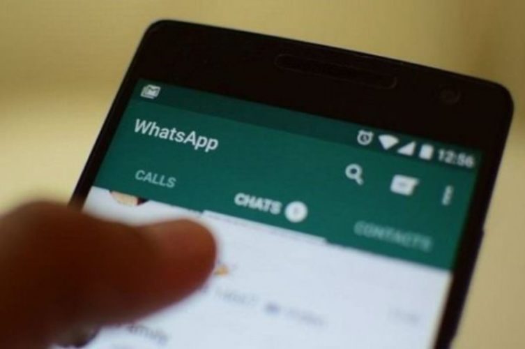 minori nudi whatsapp