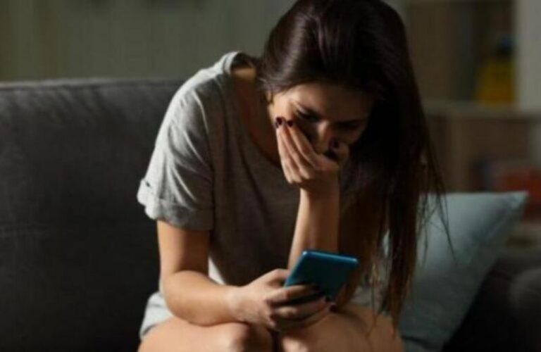 revenge porn maestra