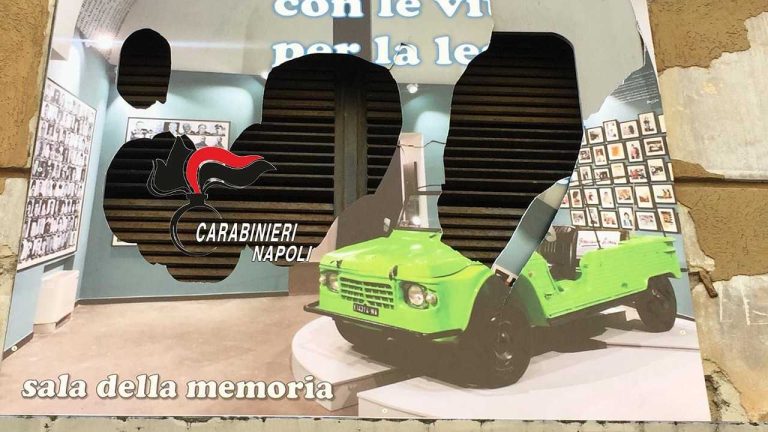 Napoli danneggiata opera ricordo Giancarlo Siani