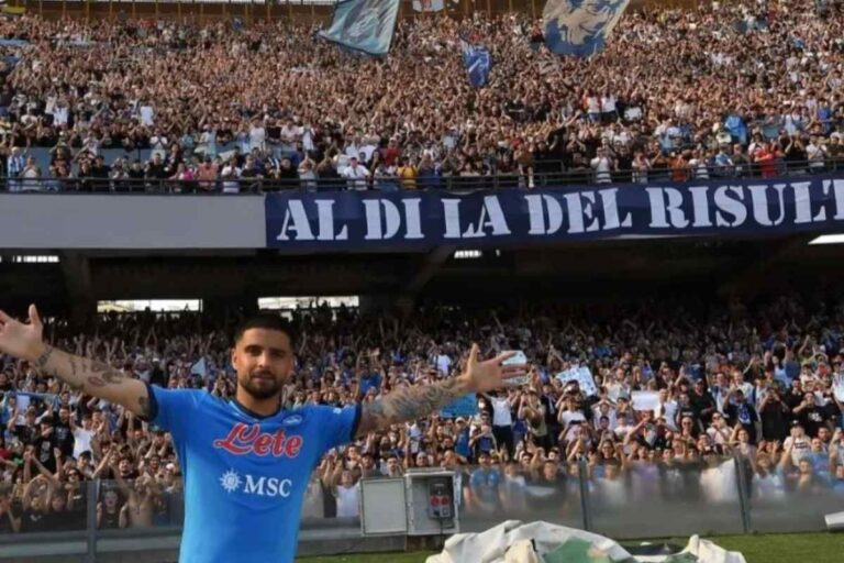 Lorenzo Insigne saluto a Napoli