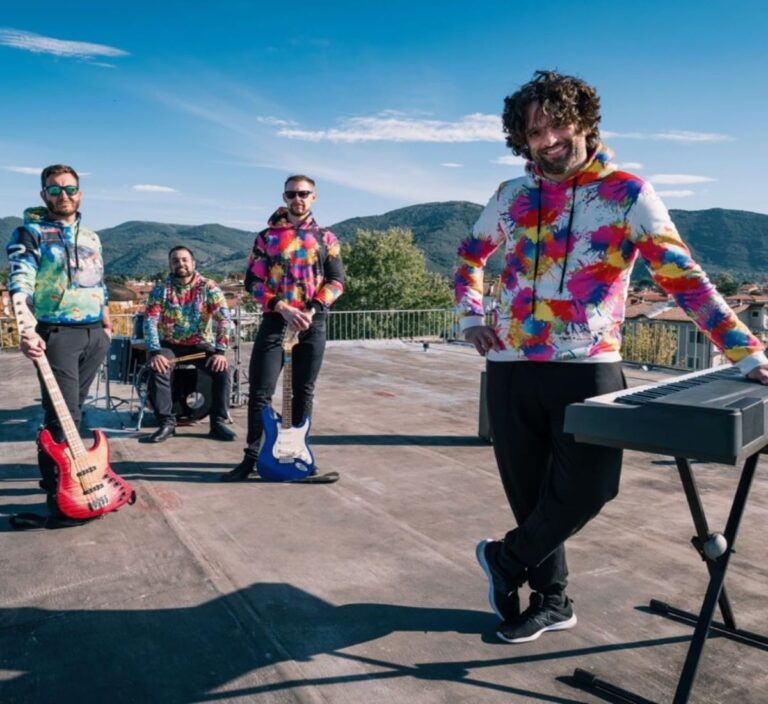 Foyerback: intervista al frontman Guido De Ambrosis per il nuovo singolo "Ora va così"