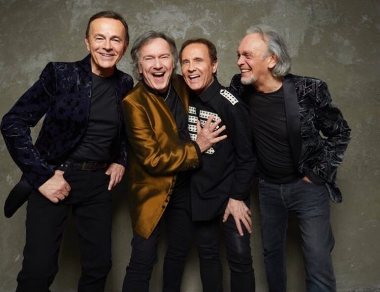 La fantastica esibizione dei Pooh a Viva Rai2 di Fiorello - VIDEO