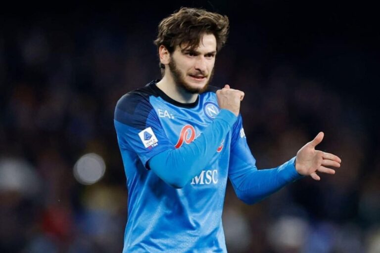 Napoli, le condizioni di Kvaratskhelia dopo la botta contro il Girona. Come sta Osimhen